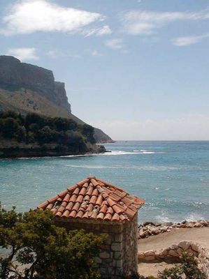 Cassis
Mediterranean at Cassis, france
Keywords: Mediterranean cassis france