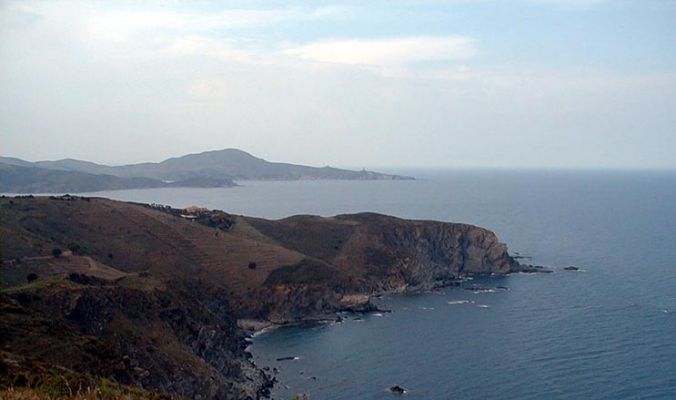 Mediterranean coastine
Mediterranean coasline near Collioure, France
Keywords: Mediterranean coastine france collioure