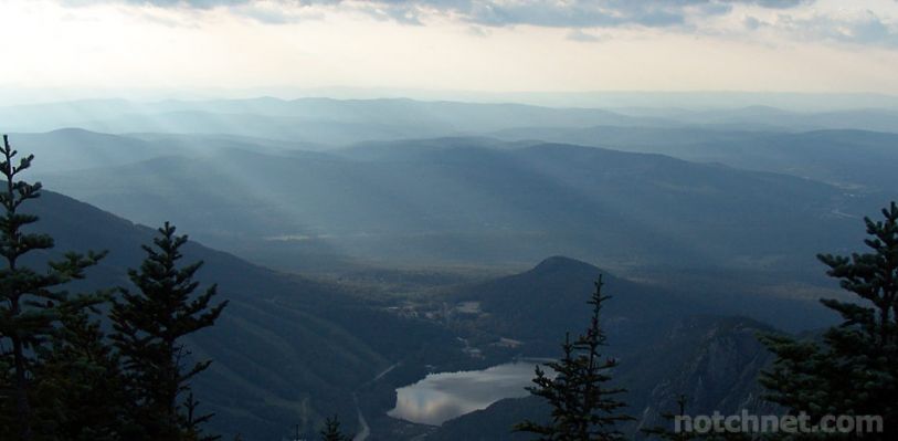 Echo Lake
Echo Lake seen from viewpoint near junction of Greenleaf Trail and the Bridle Path on Mt. Lafayette.
Keywords: Lafayette Echo Lake franconia